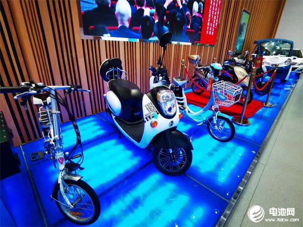 電動自行車“新國標(biāo)”9月1日起實施 雅迪愛瑪臺鈴綠源已獲新版標(biāo)準(zhǔn)CCC證書