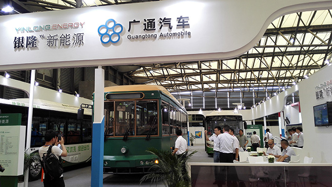 珠海銀隆閃耀上海國際客車技術展 獲“新能源客車創新型先進企業”