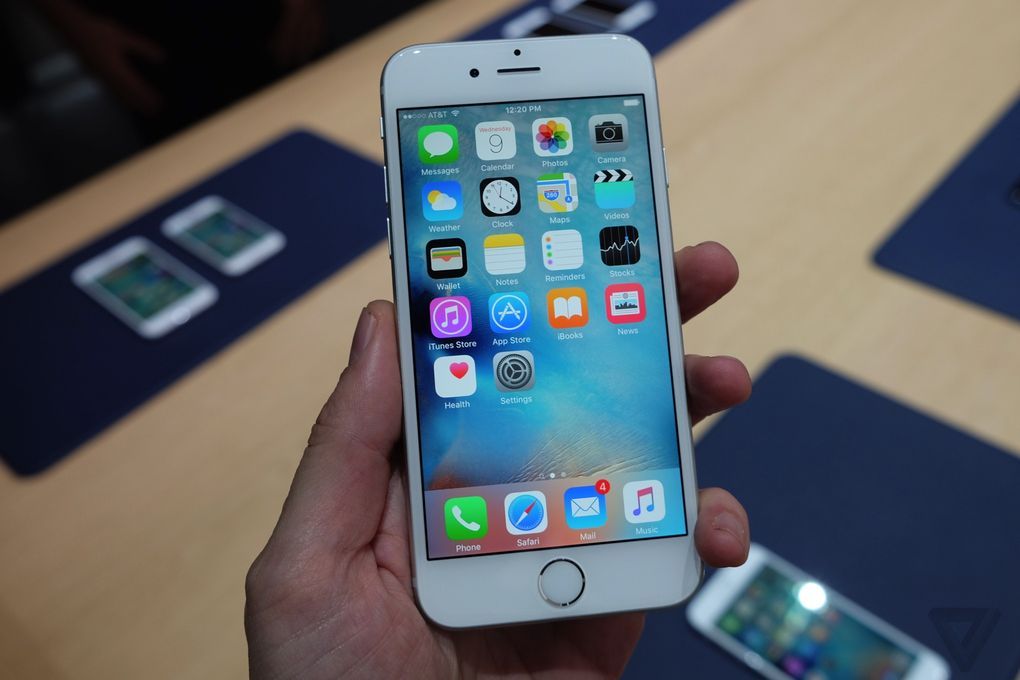 蘋果iPhone 6s高清上手圖：和iPhone 6基本一樣