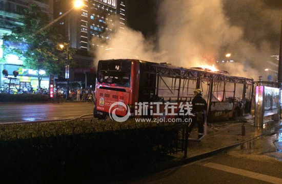 杭州自燃公交車自動滅火器為何失靈？45輛同款車全停運