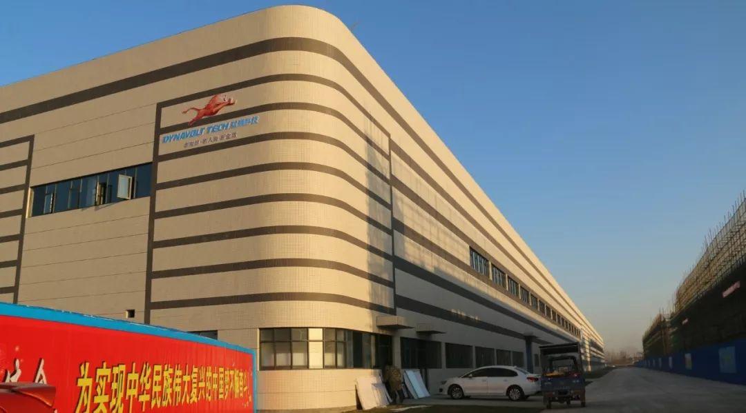 襄陽新能源汽車產(chǎn)業(yè)聯(lián)盟現(xiàn)雛形 猛獅動(dòng)力鋰電池兩大基地共揚(yáng)帆