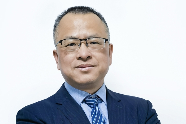 儲(chǔ)慧智能曾偉國(guó)：祝愿各位新老朋友平安順?biāo)欤f(wàn)事勝意！