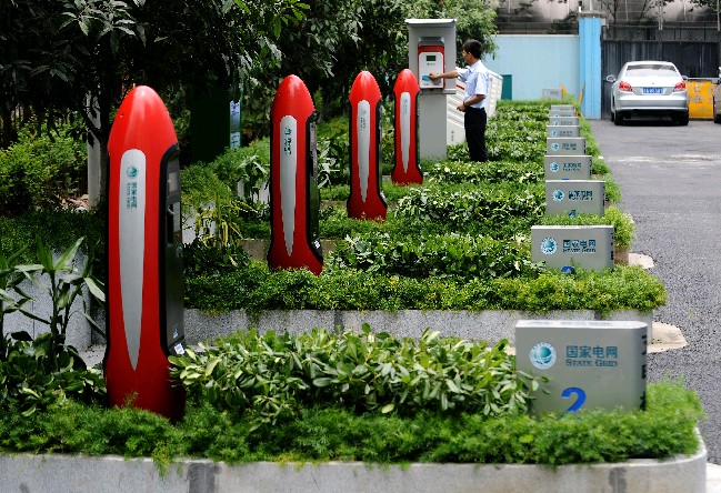 北京將大規(guī)模建汽車充電樁 年內(nèi)完成千個(gè)快充樁