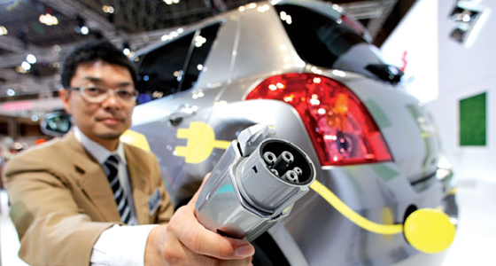 上海純電動(dòng)汽車充電難 混合動(dòng)力受青睞 