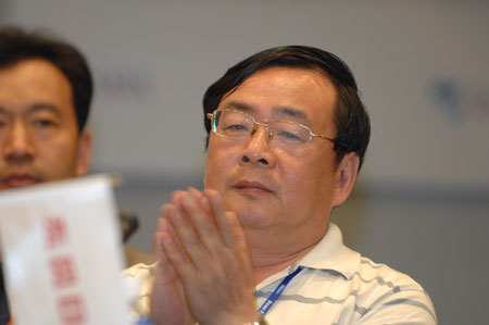 賈新光:新能源汽車推廣還要克服諸多障礙 賈新光:新能源汽車推廣還要克服諸多障礙