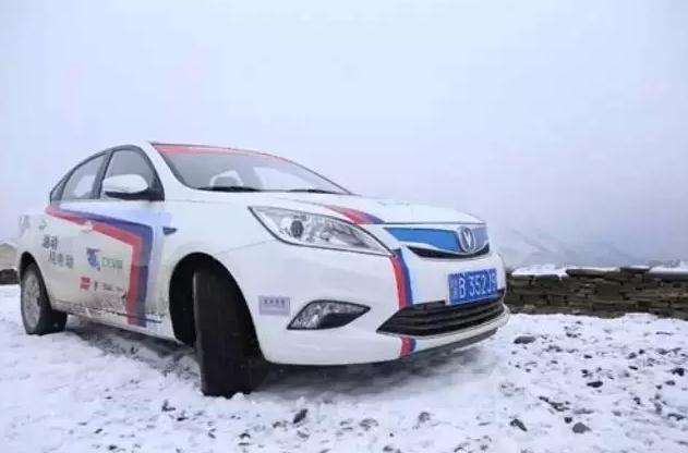 電動(dòng)車爬雪山靠譜嗎？青海湖電動(dòng)車大賽正在這么干