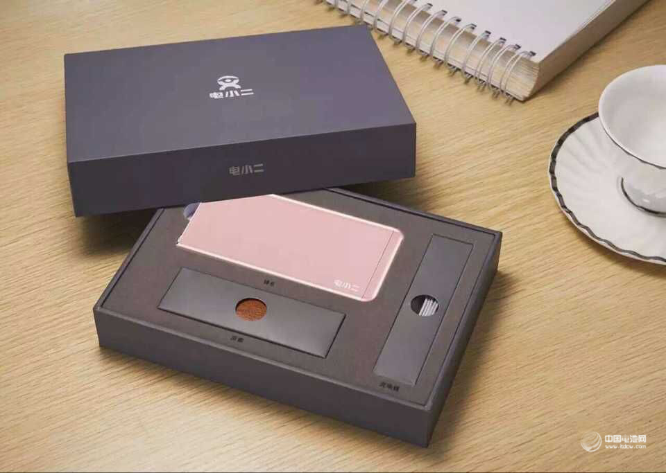 世界需要玫瑰金來拯救！電小二“新伴侶”10月10日發(fā)售
