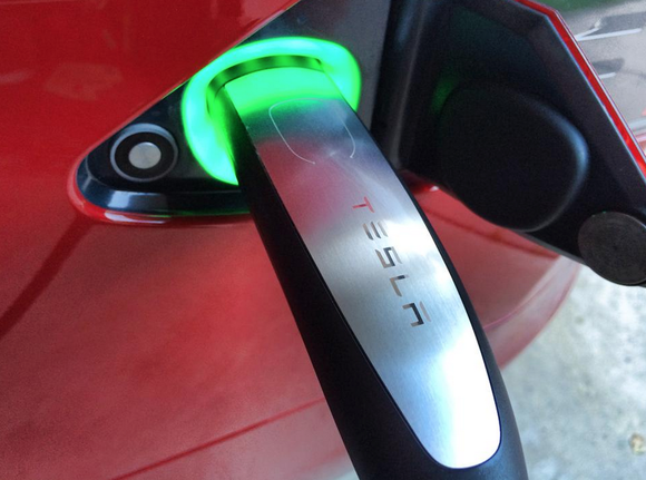 特斯拉50萬輛電動車出貨量預估 將改變整個車業(yè)