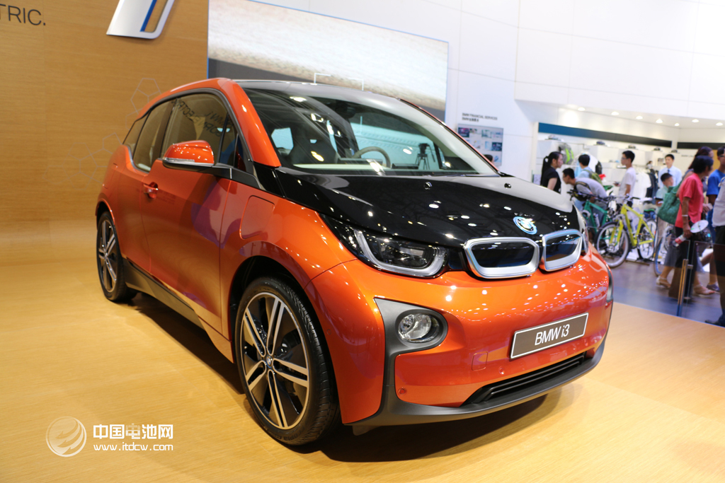 到2020年電動汽車可以取代道路上98%的燃油車？