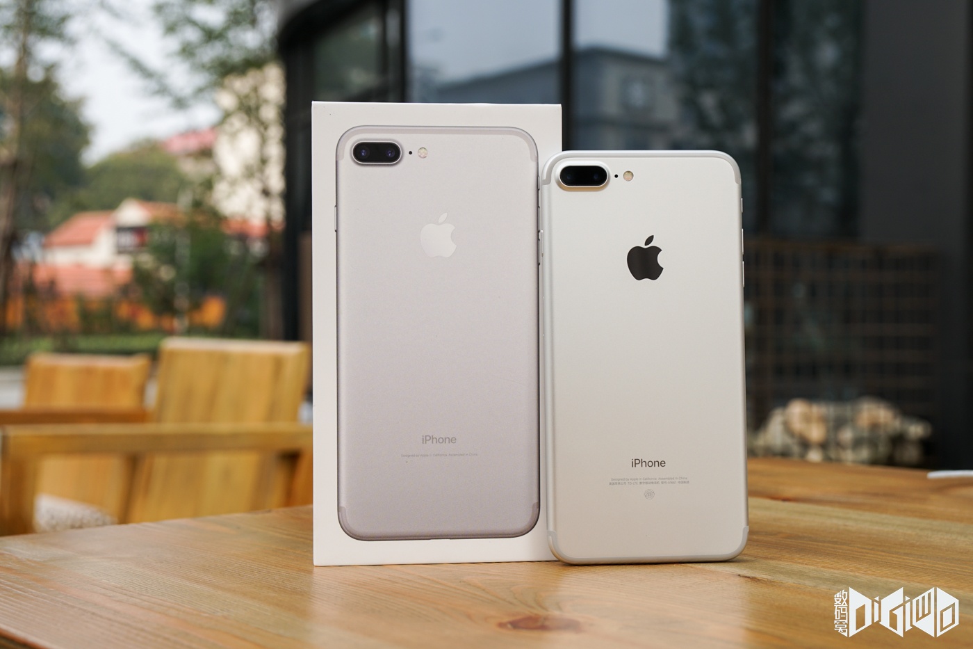iPhone 7 Plus銀色開箱 續航時間比iPhone 6s高2小時