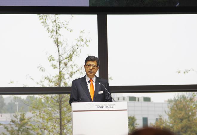韓泰輪胎副會長兼全球首席執(zhí)行官徐承和先生