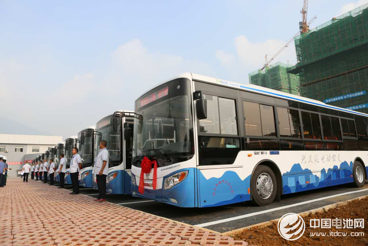 逾七成公司全年業(yè)績預(yù)喜 新能源汽車持續(xù)向好