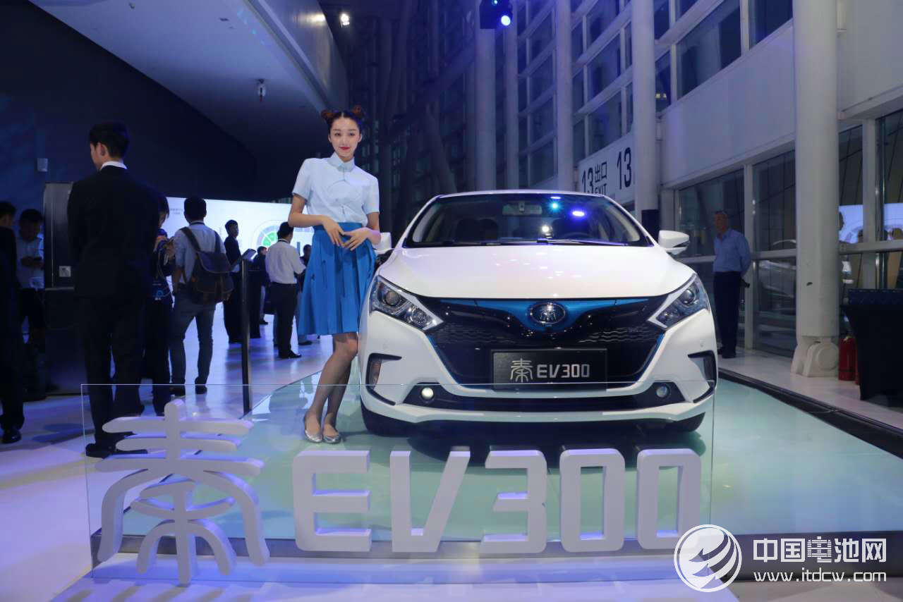 政策助推企業(yè)轉(zhuǎn)型升級 新能源汽車發(fā)展需打破動力瓶頸 政策助推企業(yè)轉(zhuǎn)型升級 新能源汽車發(fā)展需打破動力瓶頸