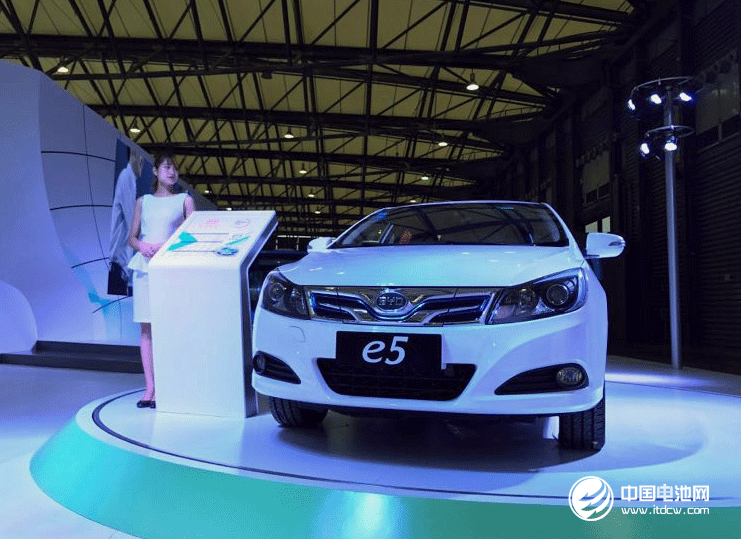  專門政策 專門號(hào)牌 專門車險(xiǎn)：2018年新能源汽車爆發(fā)元年？