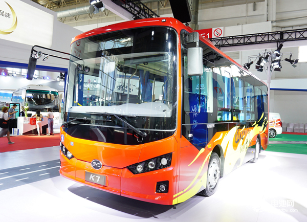 發力中型客車市場 比亞迪全新C7&K7純電動客車首發上市 發力中型客車市場 比亞迪全新C7&K7純電動客車首發上市
