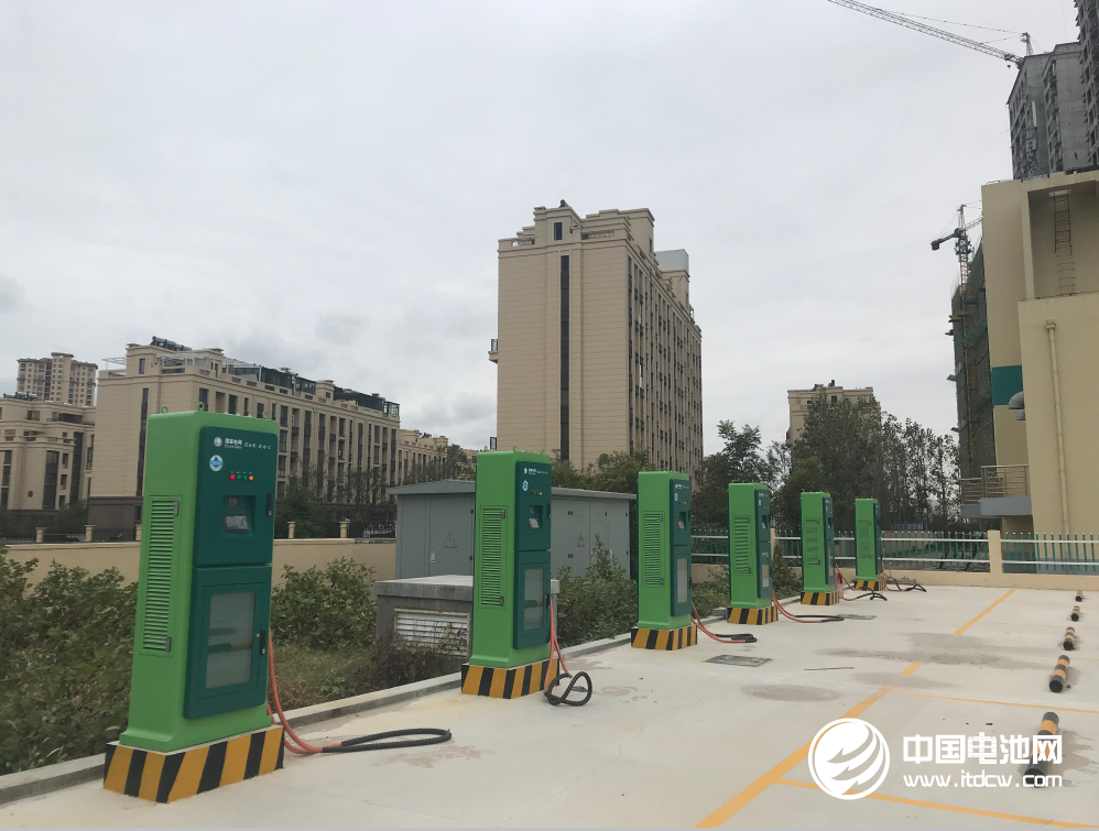 新能源車配套環境持續優化 全國建成公共充電樁27.5萬個 新能源車配套環境持續優化 全國建成公共充電樁27.5萬個