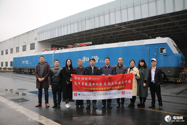 中車株機(jī)年產(chǎn)1000臺(tái)電力機(jī)車 “電動(dòng)”火車頭拉出535億元出口訂單