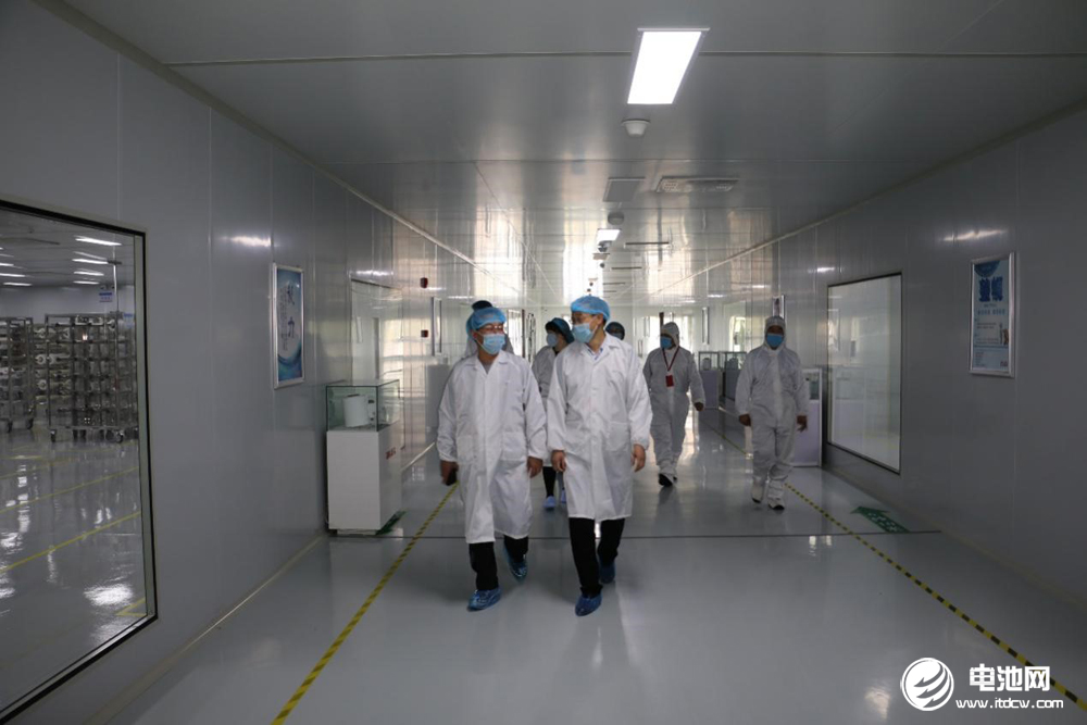 中國電池新能源產(chǎn)業(yè)鏈調(diào)研團(tuán)一行參觀調(diào)研金力股份