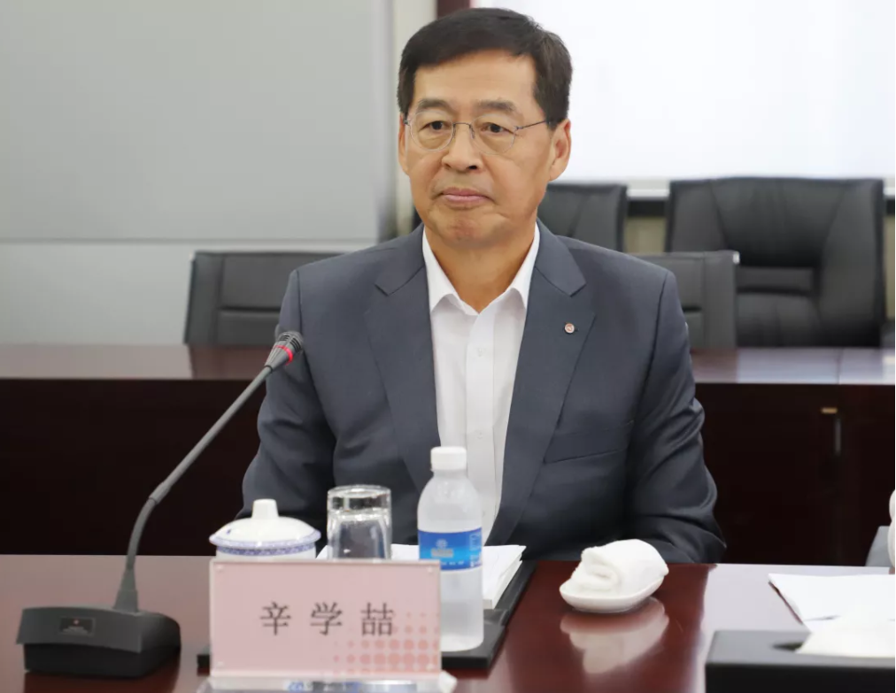 韓國(guó)LG化學(xué)CEO辛學(xué)喆副會(huì)長(zhǎng)一行參觀考察華友衢州產(chǎn)業(yè)園
