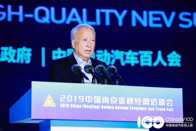 中國新能源汽車產(chǎn)銷全球第一 零部件排第幾? 中國新能源汽車產(chǎn)銷全球第一 零部件排第幾?