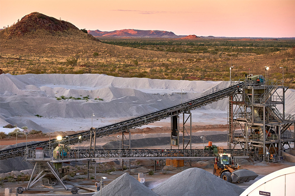 Pilbara鋰礦拍賣價跌逾8成 多家鋰業上市公司海外搶礦