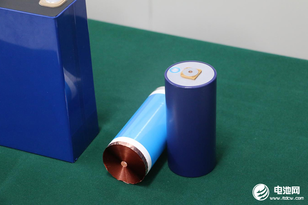 多氟多動(dòng)力電池累計(jì)裝車超30萬輛 大圓柱電池加速市場(chǎng)滲透