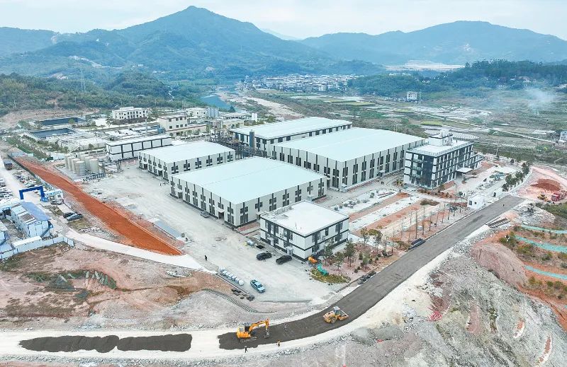 總投資超25億元！福建龍巖高純碳基材料制造項目即將試產(chǎn)